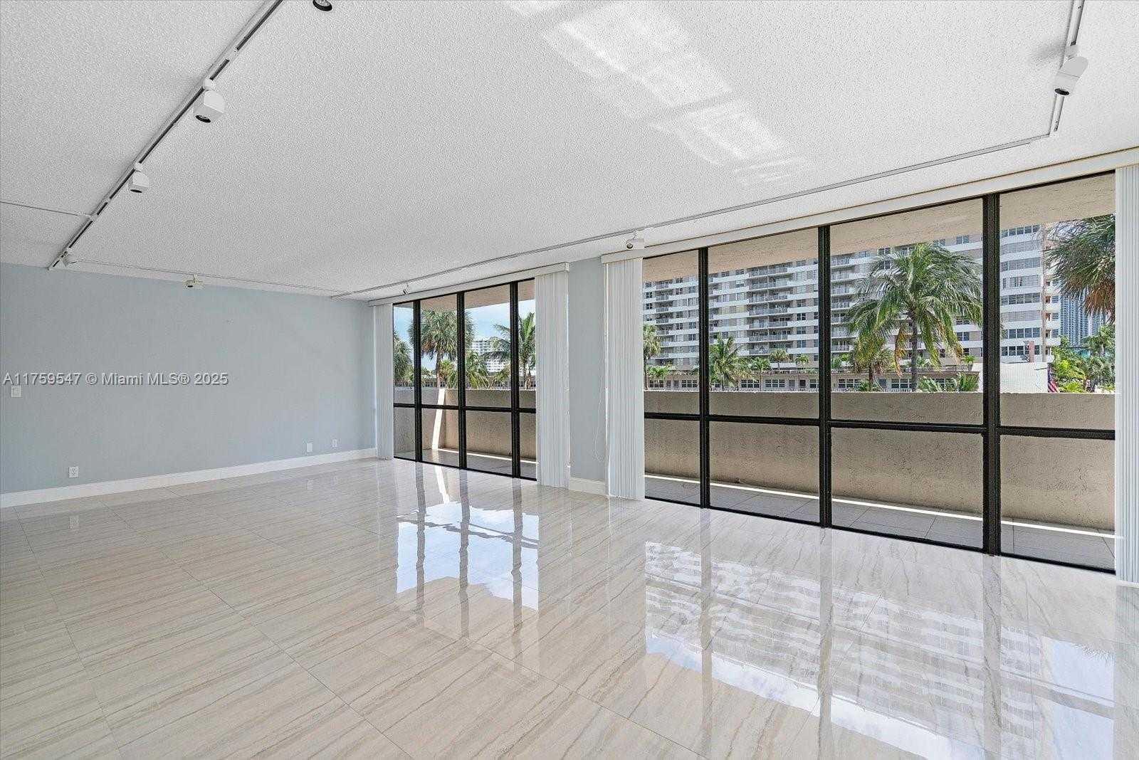 Small Image of 2049 SOUTH OCEAN DR #210, Hallandale Beach Number 3