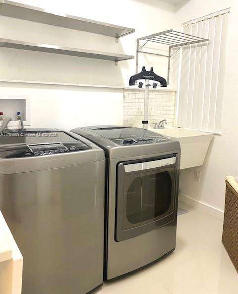 Small Image of 3135 #2104, Aventura Number 27
