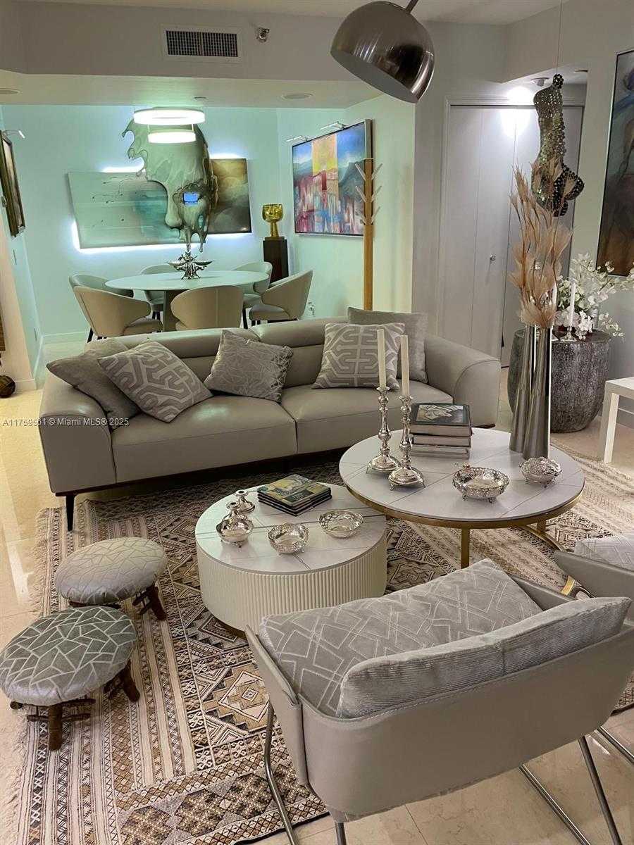 Small Image of 3610 YACHT CLUB DR #1510, Aventura Number 12