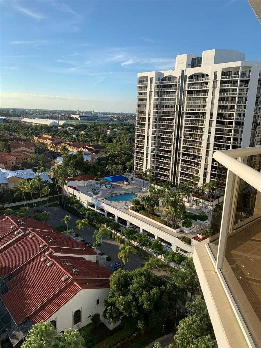 Small Image of 3610 YACHT CLUB DR #1510, Aventura Number 3