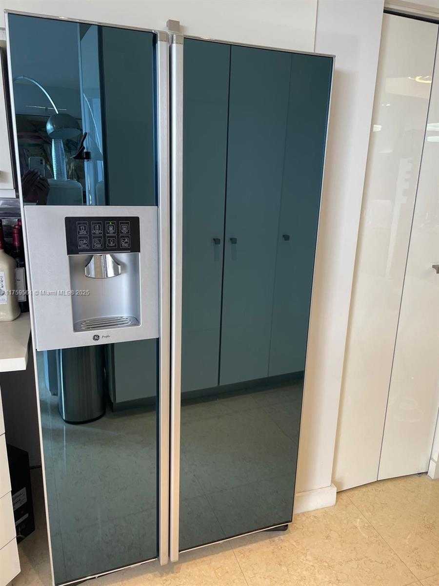 Small Image of 3610 YACHT CLUB DR #1510, Aventura Number 30