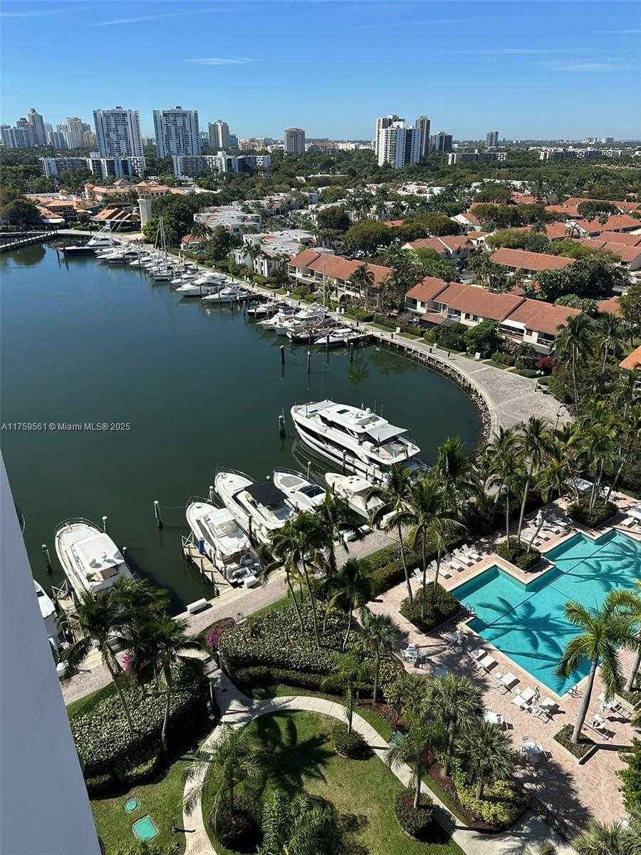 Small Image of 3610 YACHT CLUB DR #1510, Aventura Number 4