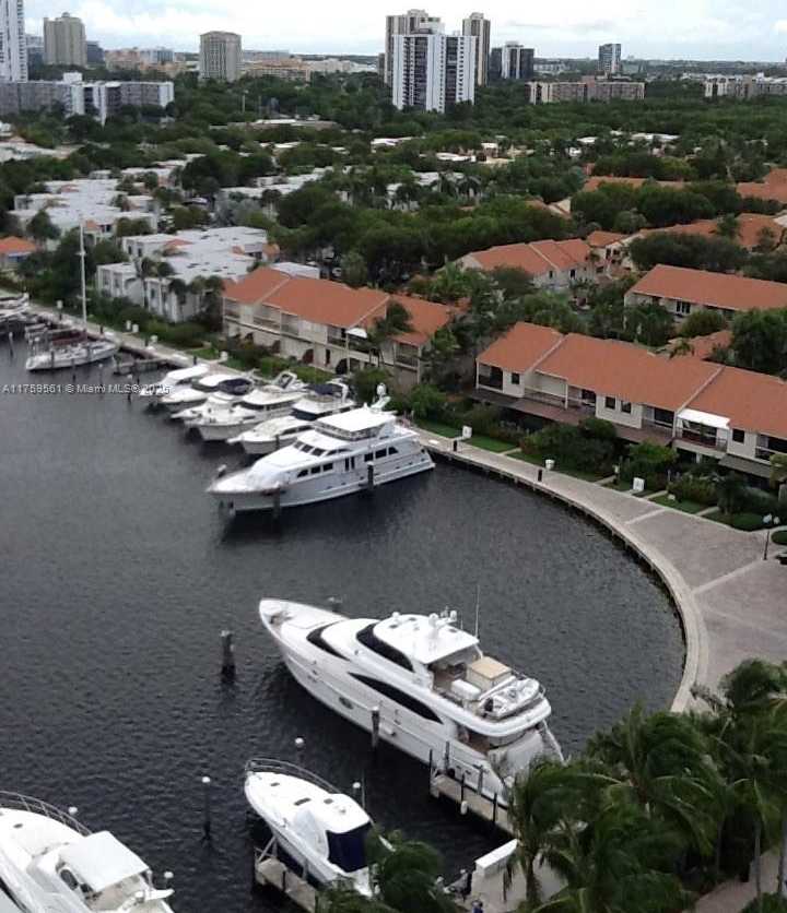 Small Image of 3610 YACHT CLUB DR #1510, Aventura Number 51