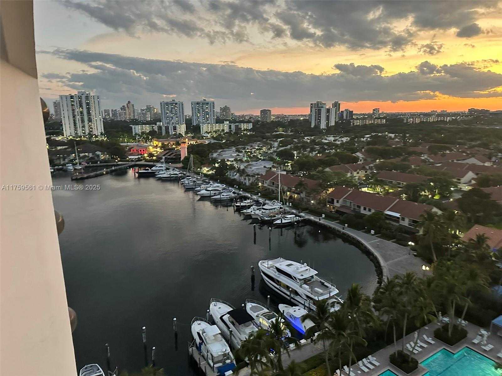 Small Image of 3610 YACHT CLUB DR #1510, Aventura Number 54