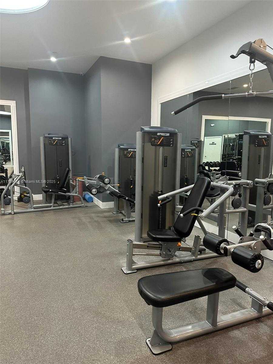 Small Image of 3610 YACHT CLUB DR #1510, Aventura Number 59