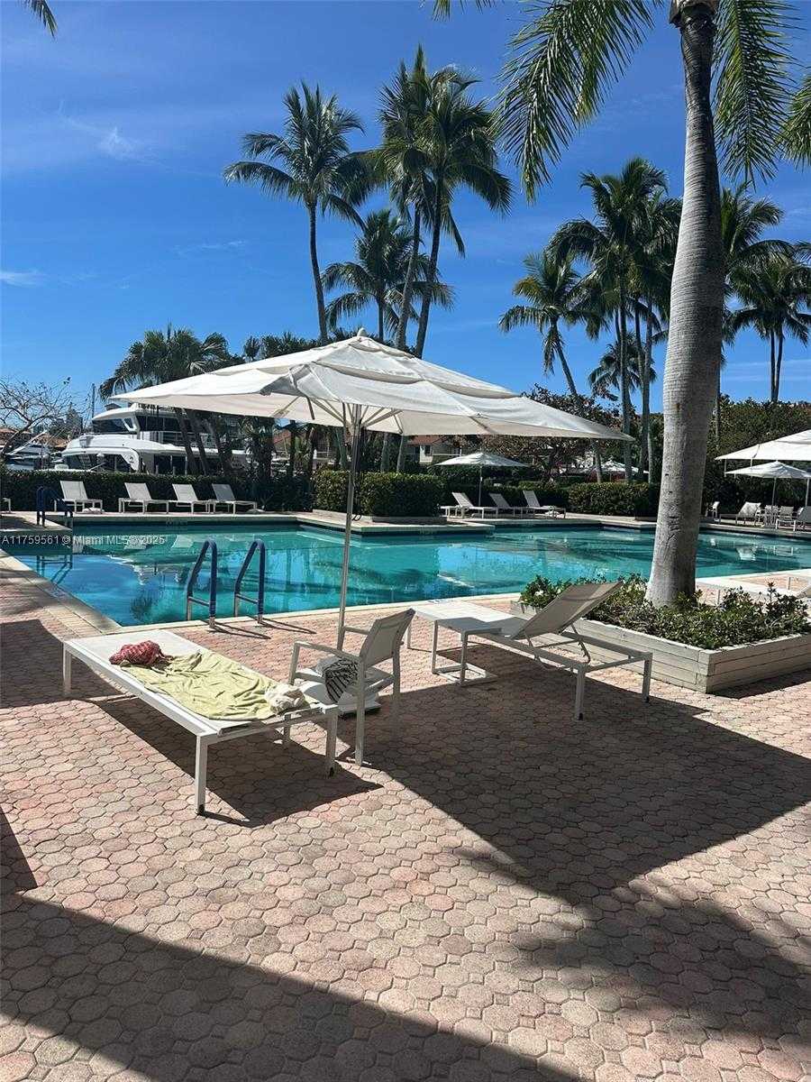 Small Image of 3610 YACHT CLUB DR #1510, Aventura Number 63