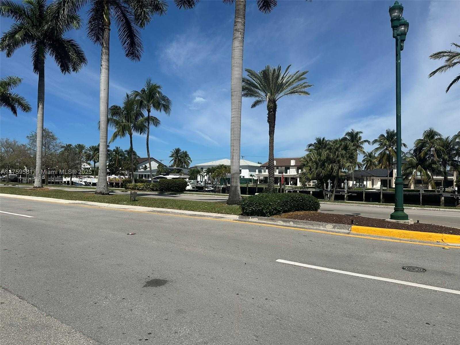 Small Image of 3610 YACHT CLUB DR #1510, Aventura Number 81