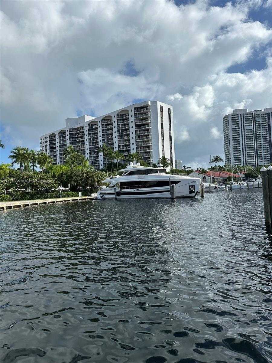 Small Image of 3610 YACHT CLUB DR #1510, Aventura Number 85