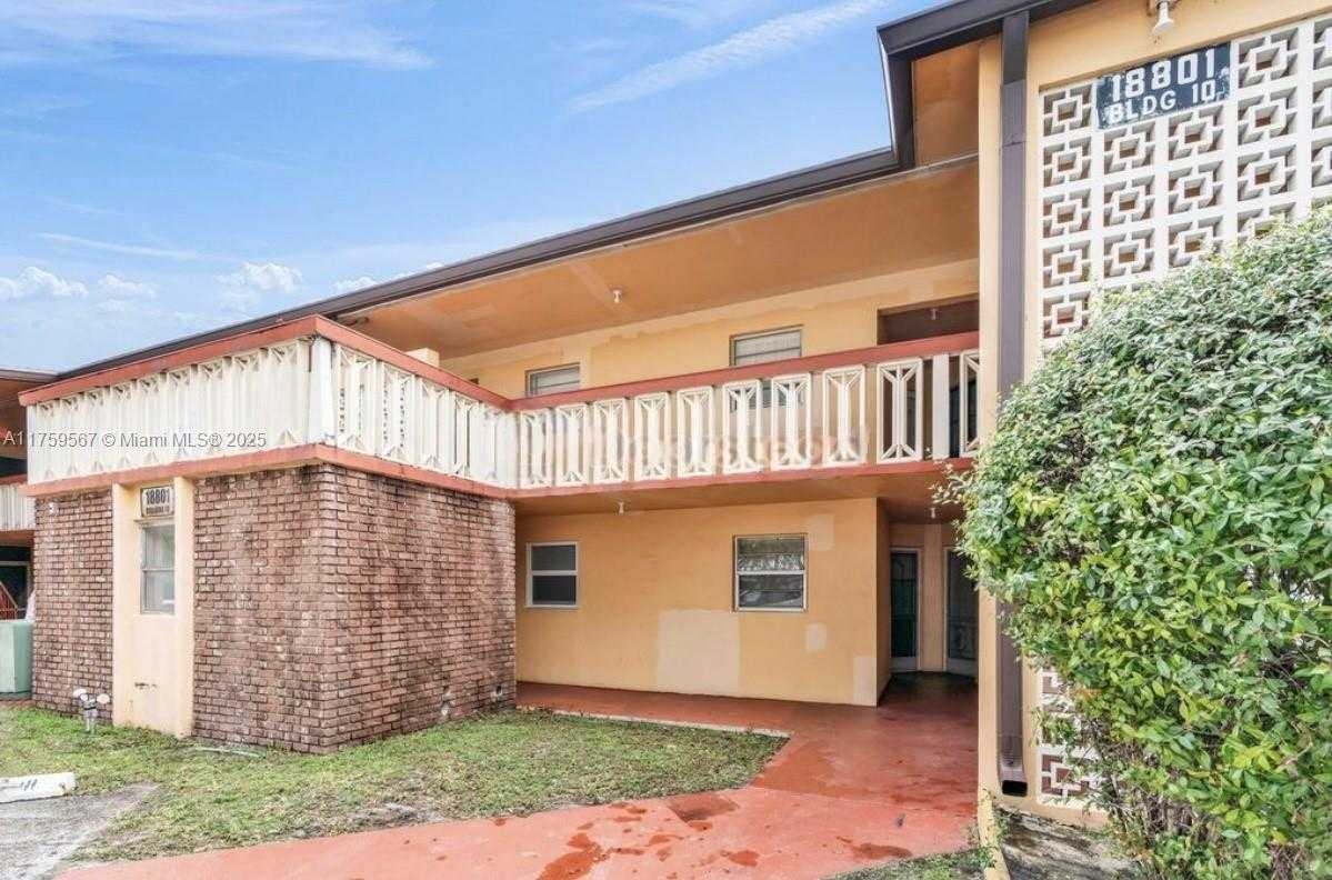 Small Image of 18801 NORTH EAST 2ND AVE #1006, Miami Number 13