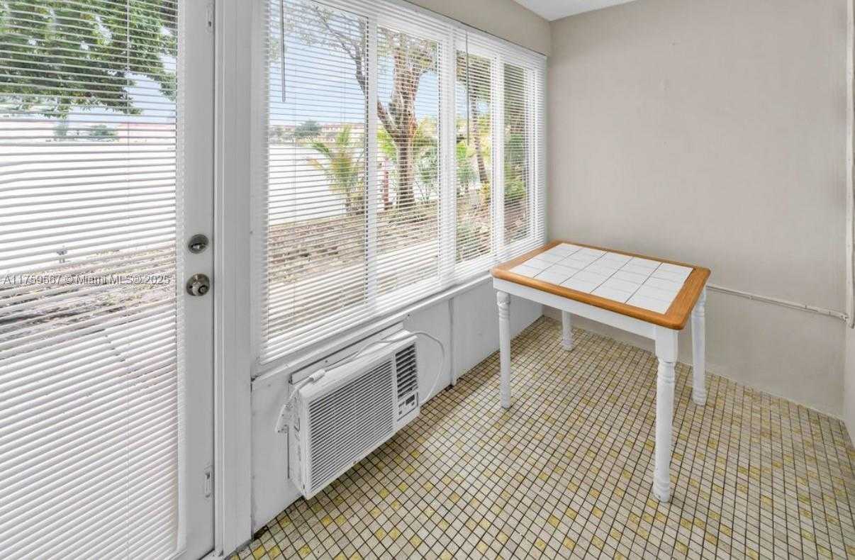 Small Image of 18801 NORTH EAST 2ND AVE #1006, Miami Number 6