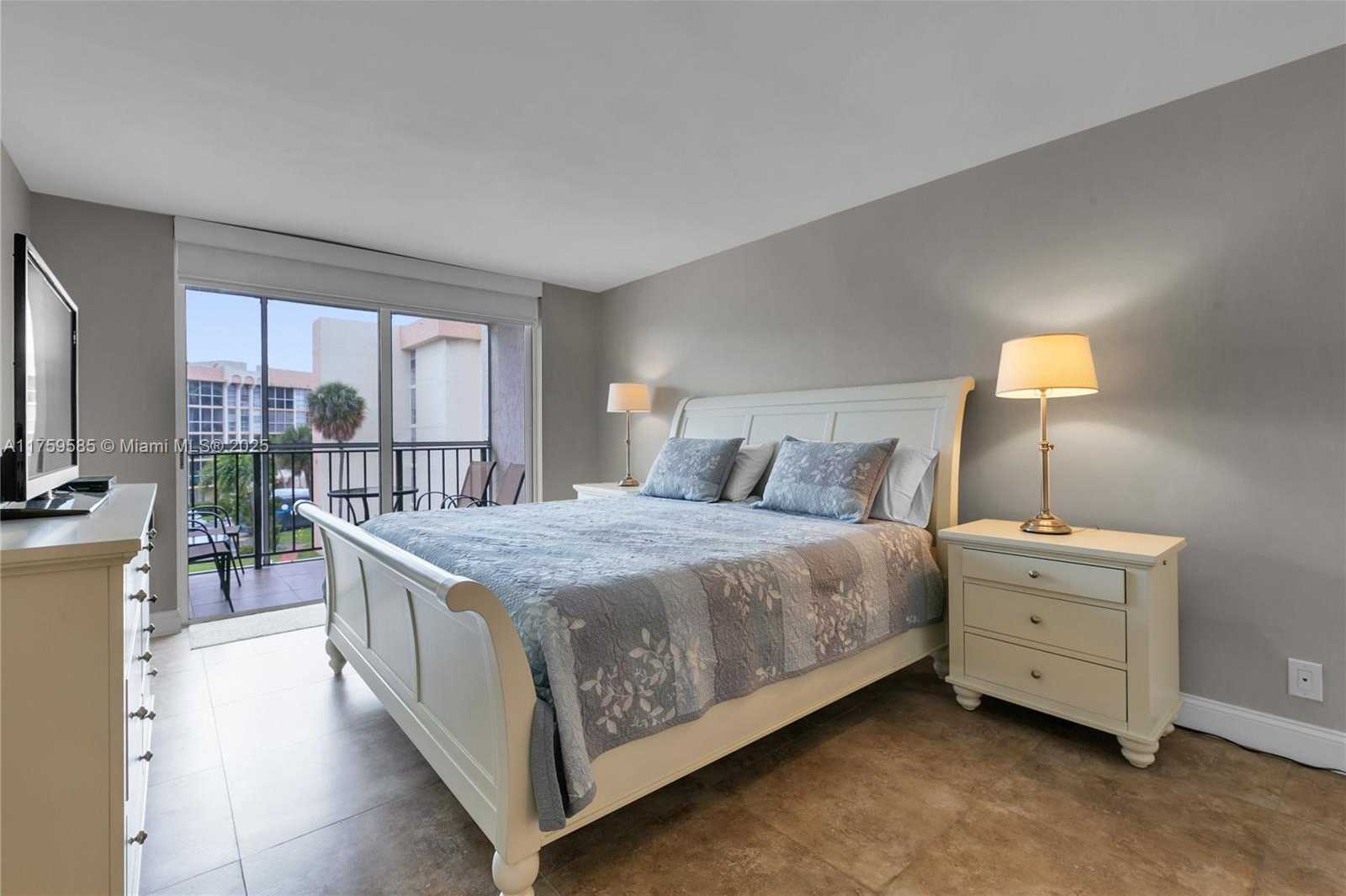 Small Image of 501 THREE ISLANDS BLVD #306, Hallandale Beach Number 2