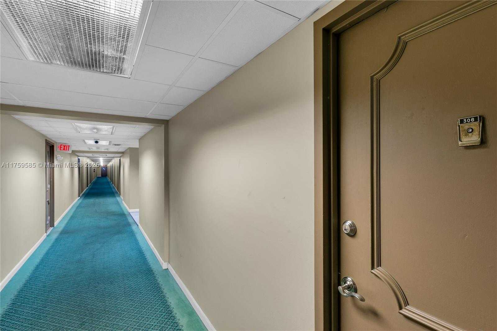 Small Image of 501 THREE ISLANDS BLVD #306, Hallandale Beach Number 23