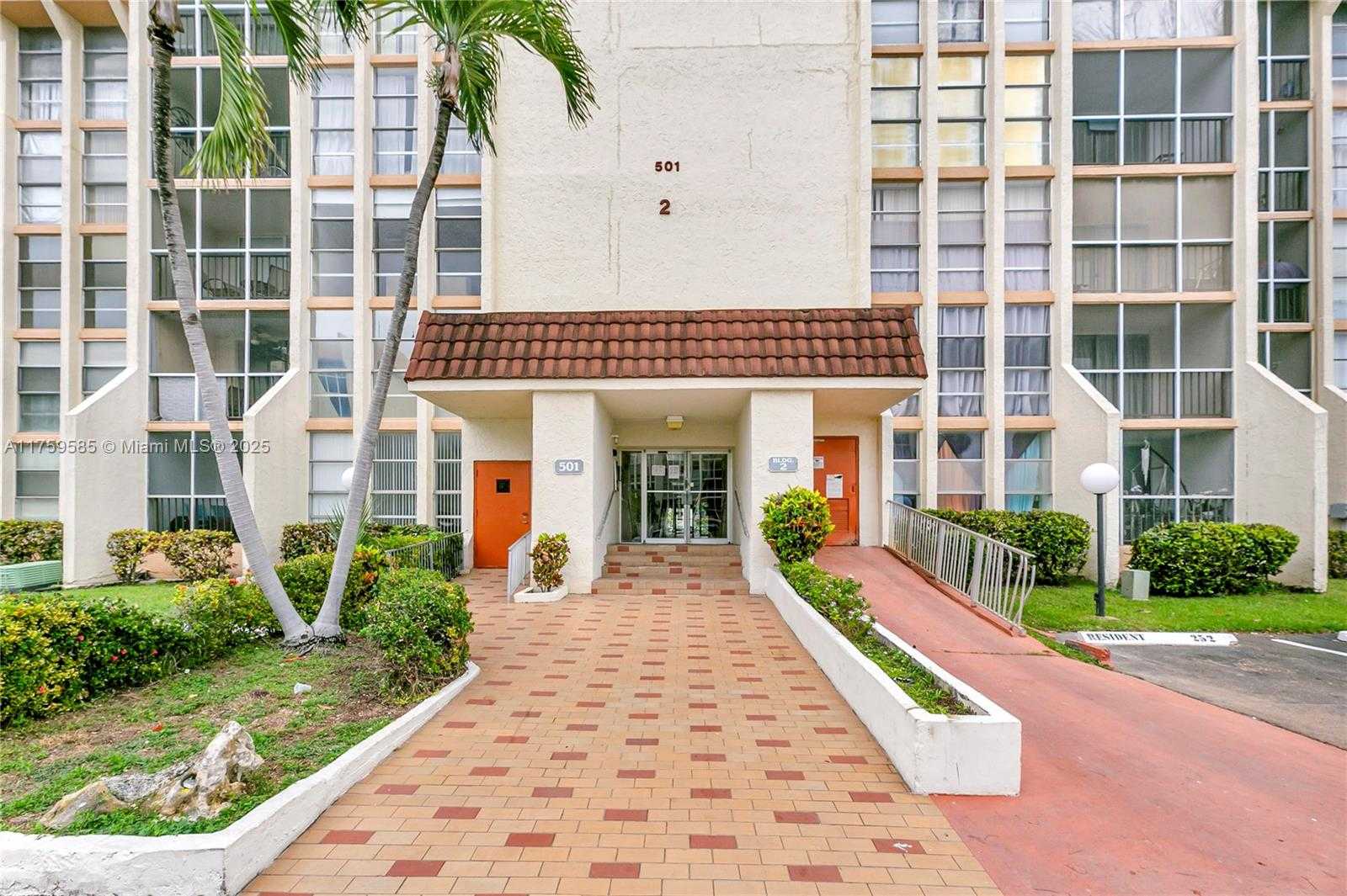 Small Image of 501 THREE ISLANDS BLVD #306, Hallandale Beach Number 26