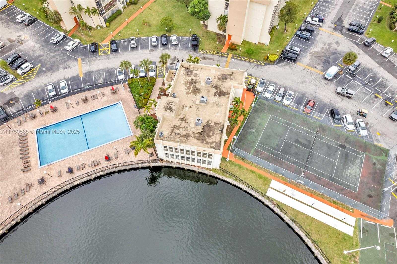 Small Image of 501 THREE ISLANDS BLVD #306, Hallandale Beach Number 31