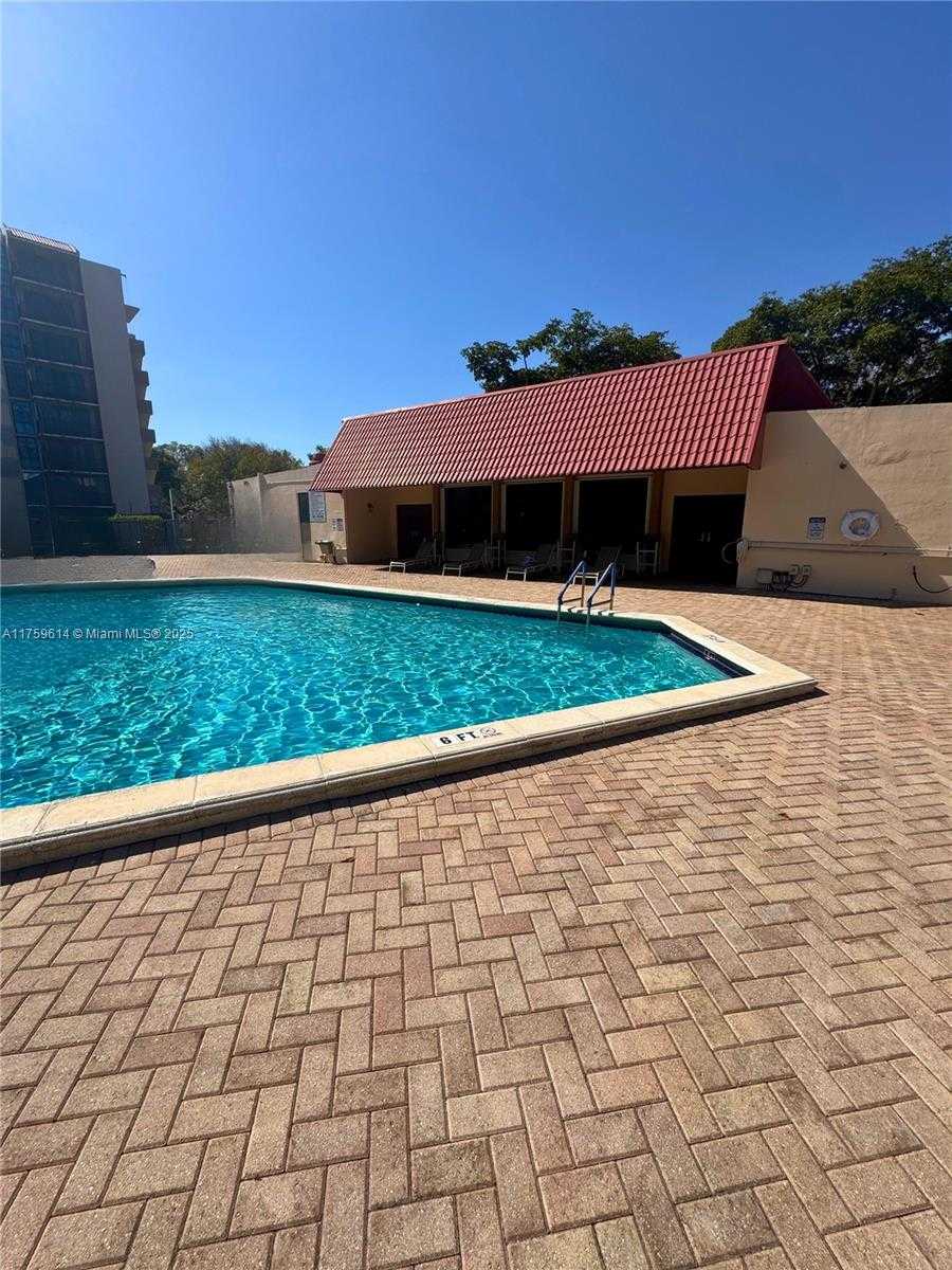 Small Image of 3101 NORTH COUNTRY CLUB DR #209, Aventura Number 16