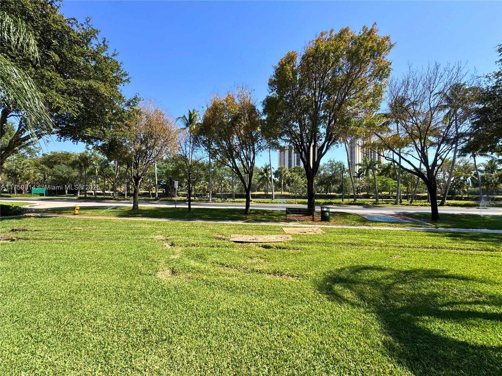 Small Image of 3101 NORTH COUNTRY CLUB DR #209, Aventura Number 18