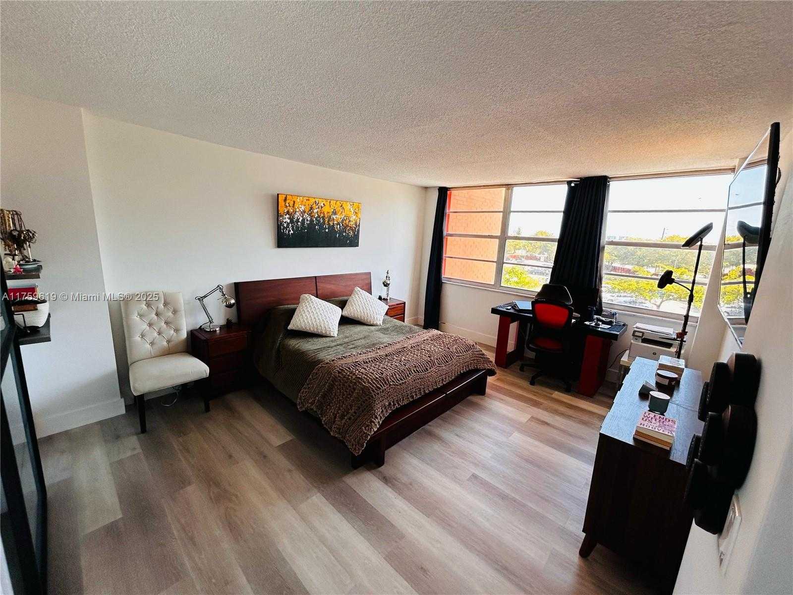 Small Image of 1351 NORTH EAST MIAMI GARDENS DR #325E, Miami Number 11