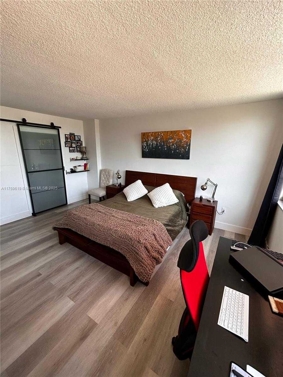 Small Image of 1351 NORTH EAST MIAMI GARDENS DR #325E, Miami Number 12