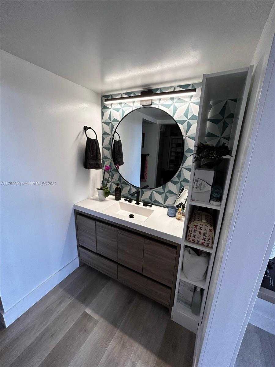 Small Image of 1351 NORTH EAST MIAMI GARDENS DR #325E, Miami Number 16