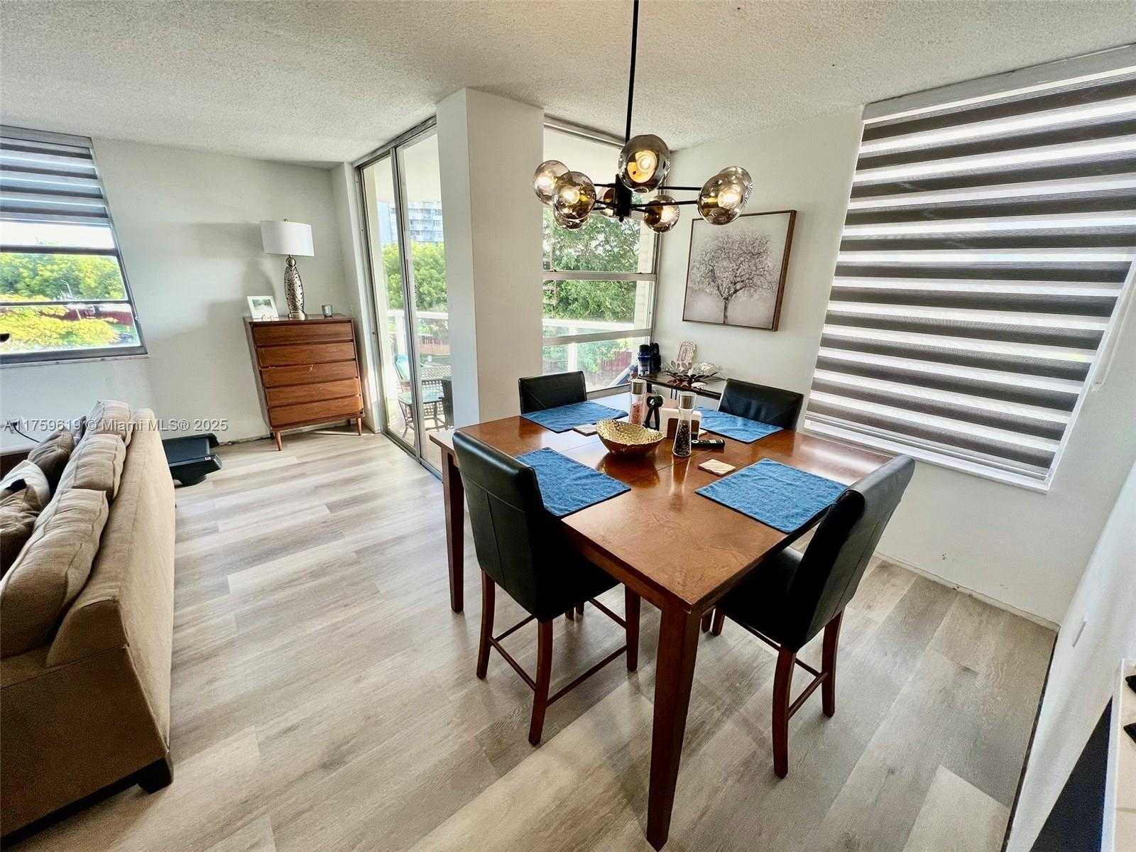 Small Image of 1351 NORTH EAST MIAMI GARDENS DR #325E, Miami Number 6