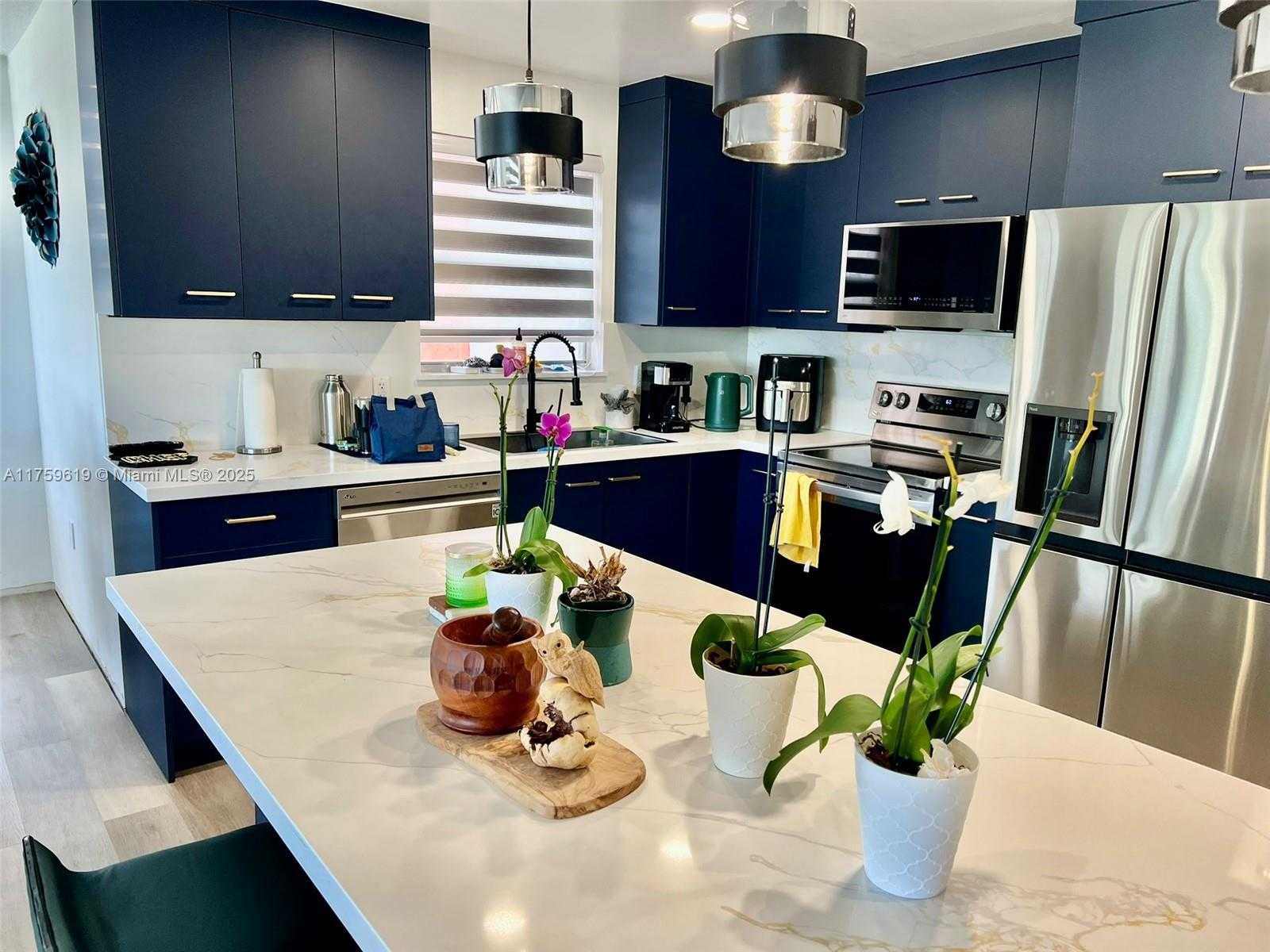 Small Image of 1351 NORTH EAST MIAMI GARDENS DR #325E, Miami Number 8