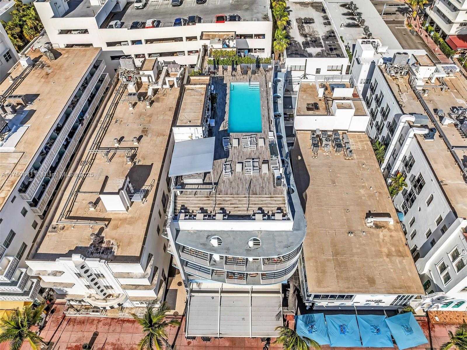 Small Image of 1052 OCEAN DR #C203, Miami Beach Number 25