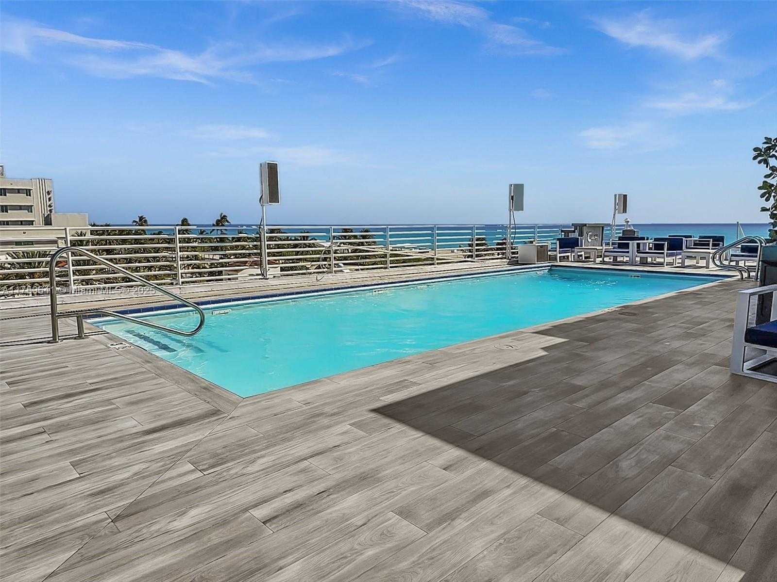 Small Image of 1052 OCEAN DR #C203, Miami Beach Number 30