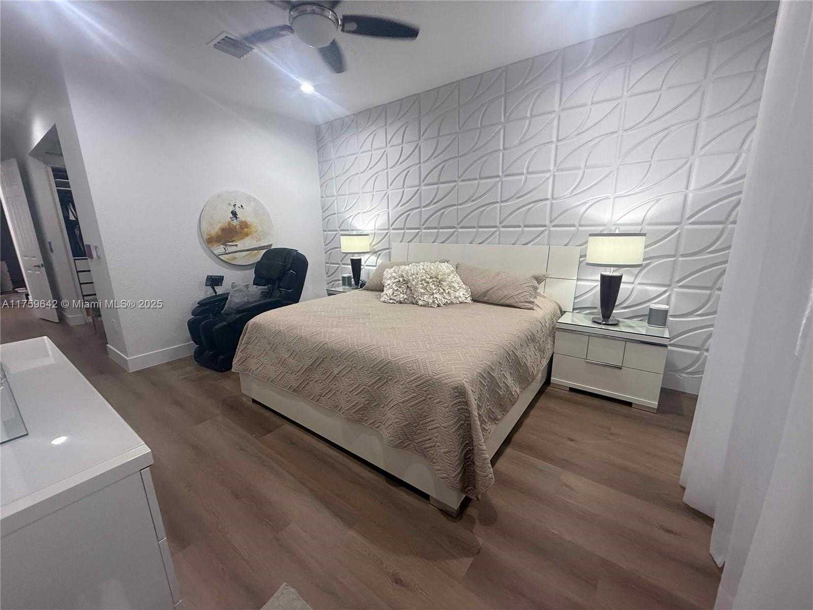 Small Image of 6923 JULIA GARDENS DR, Coconut Creek Number 14