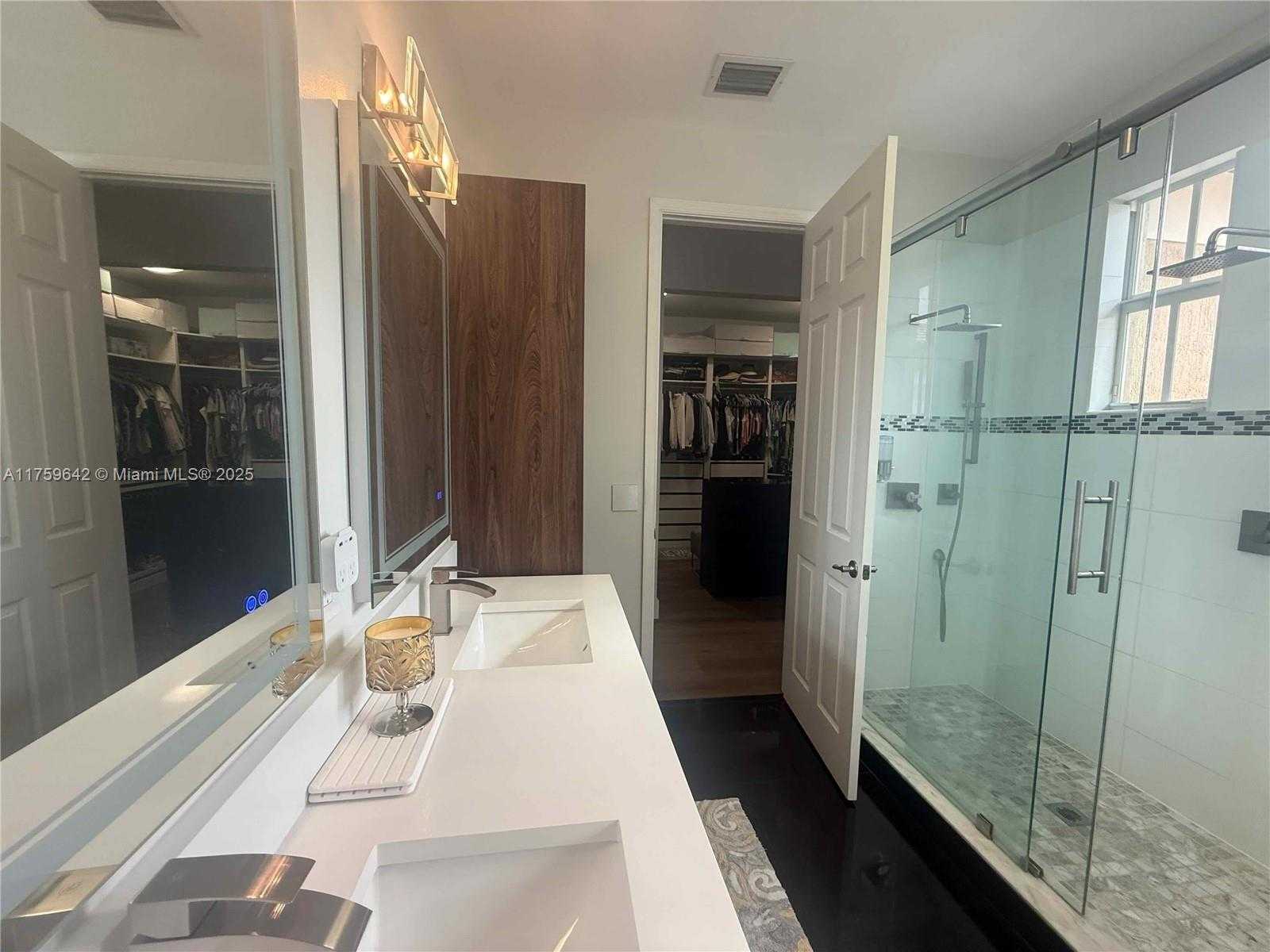 Small Image of 6923 JULIA GARDENS DR, Coconut Creek Number 18