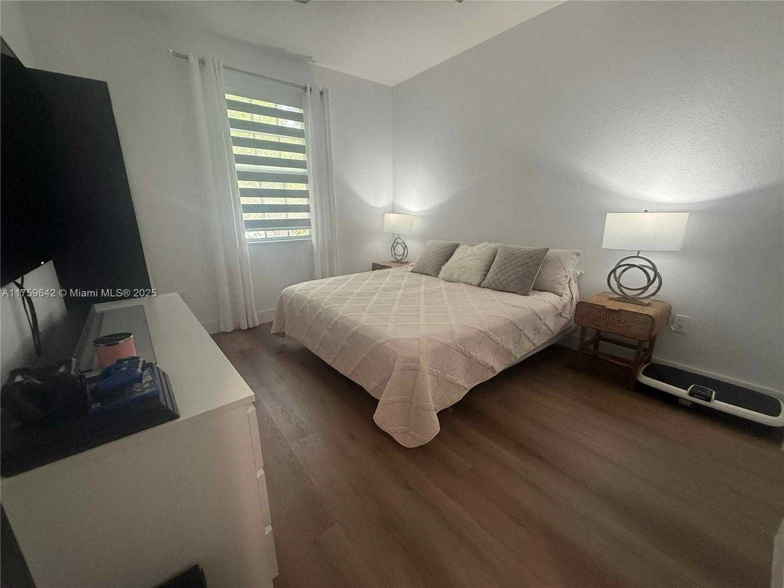 Small Image of 6923 JULIA GARDENS DR, Coconut Creek Number 26