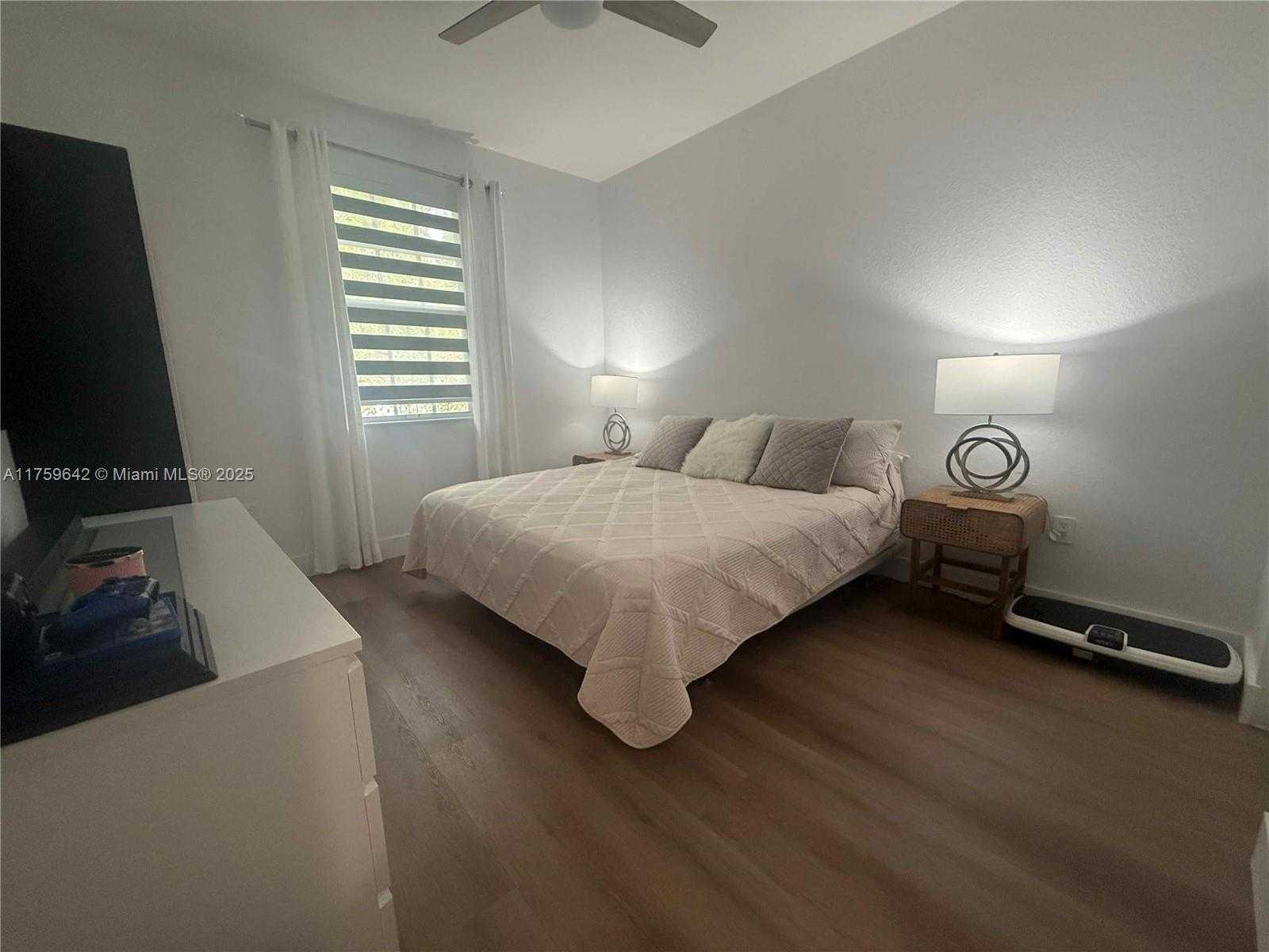 Small Image of 6923 JULIA GARDENS DR, Coconut Creek Number 27