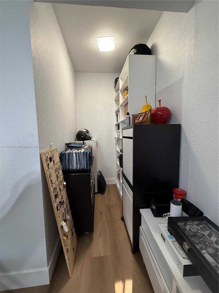 Small Image of 6923 JULIA GARDENS DR, Coconut Creek Number 38