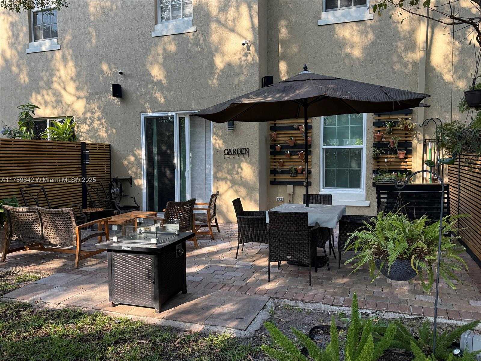 Small Image of 6923 JULIA GARDENS DR, Coconut Creek Number 41
