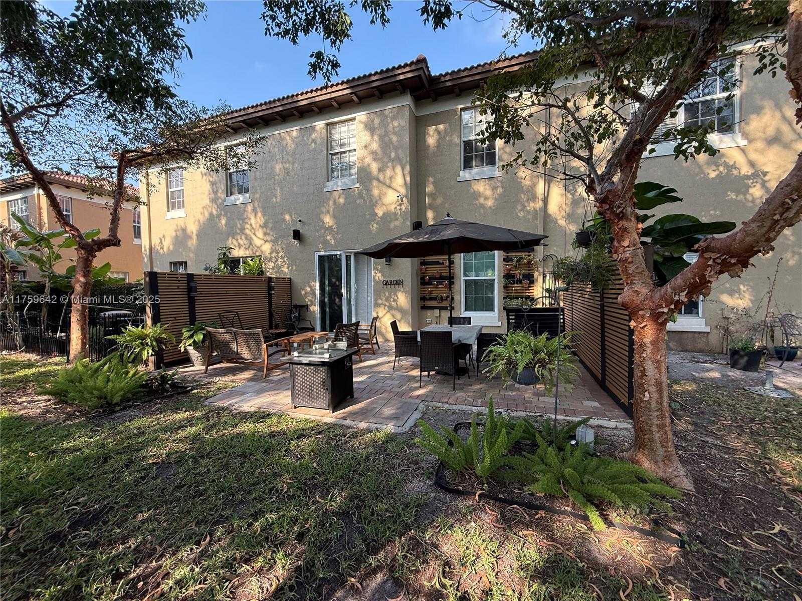 Small Image of 6923 JULIA GARDENS DR, Coconut Creek Number 42