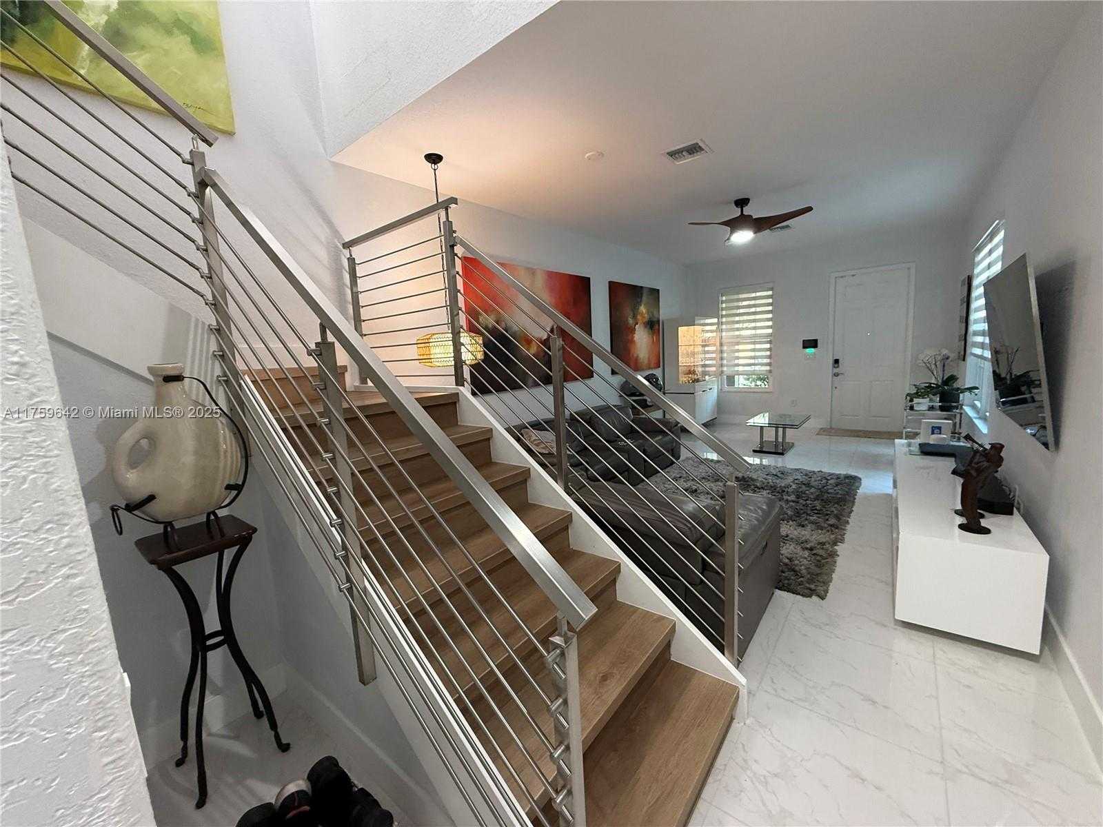 Small Image of 6923 JULIA GARDENS DR, Coconut Creek Number 5