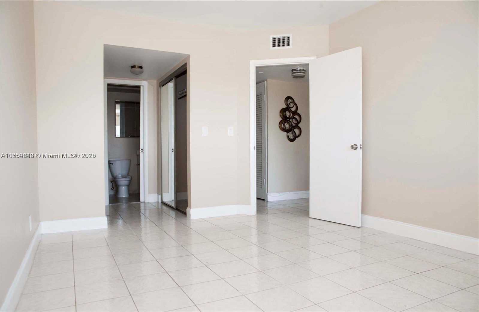 Small Image of 270 LAYNE BLVD #305, Hallandale Beach Number 8