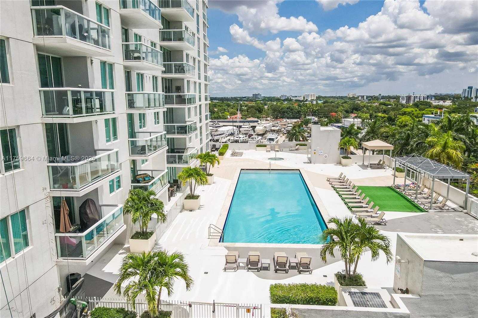 Small Image of 1861 NORTH WEST S RIVER DR #1003, Miami Number 27