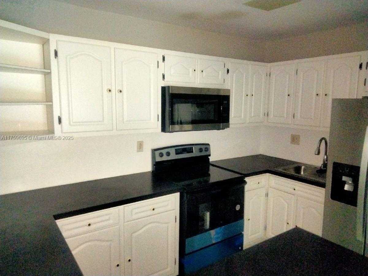 Small Image of 9225 SOUTH WEST 87TH AVE #A3, Miami Number 2