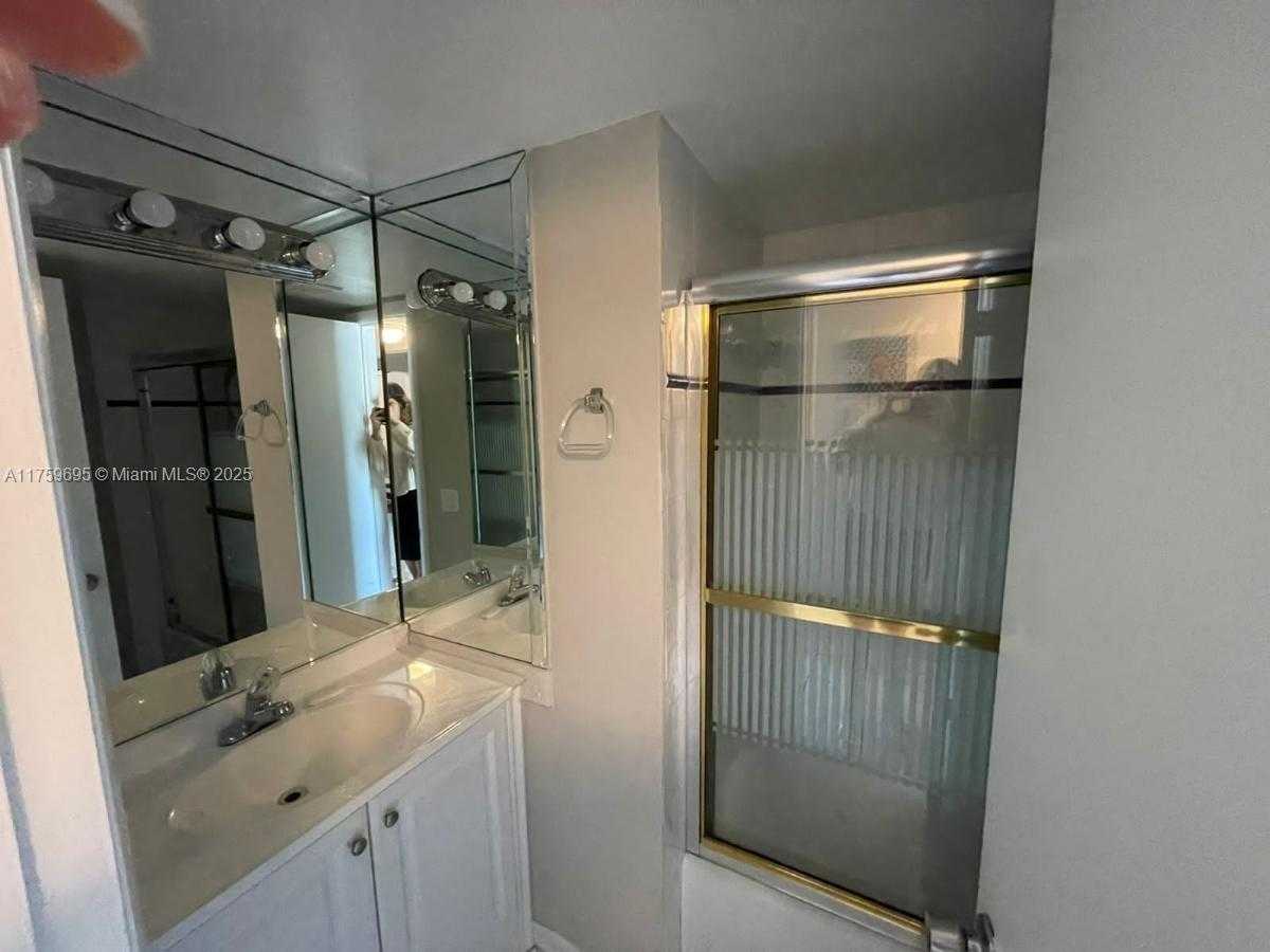 Small Image of 9225 SOUTH WEST 87TH AVE #A3, Miami Number 5