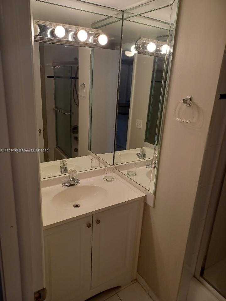 Small Image of 9225 SOUTH WEST 87TH AVE #A3, Miami Number 8