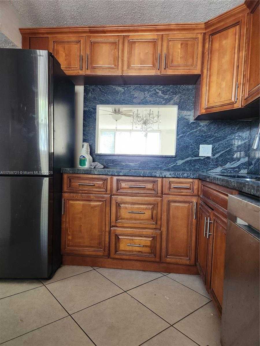 Small Image of 6670 ROYAL PALM #K 202, Pompano Beach Number 17