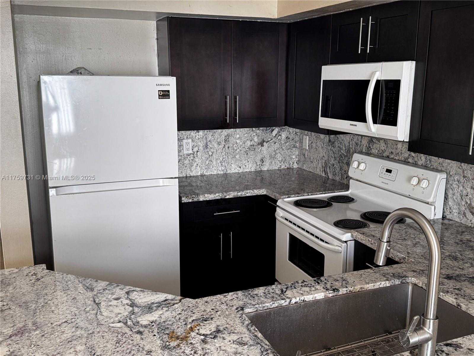 Small Image of 8255 SOUTH WEST 152ND AVE #E-412, Miami Number 10