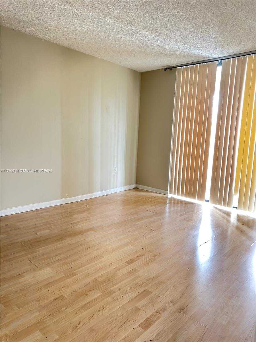 Small Image of 8255 SOUTH WEST 152ND AVE #E-412, Miami Number 17