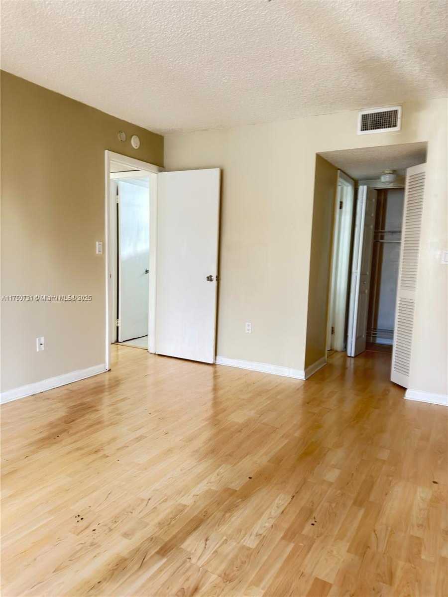 Small Image of 8255 SOUTH WEST 152ND AVE #E-412, Miami Number 18