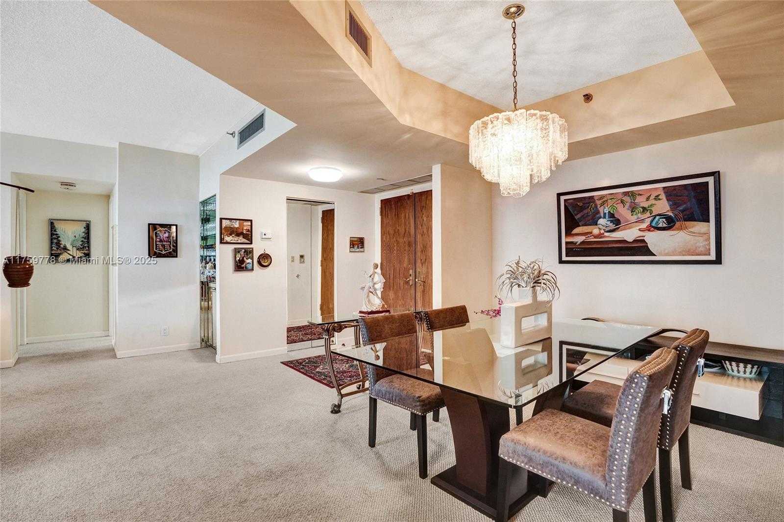 Small Image of 20281 EAST COUNTRY CLUB DR #1712, Aventura Number 17