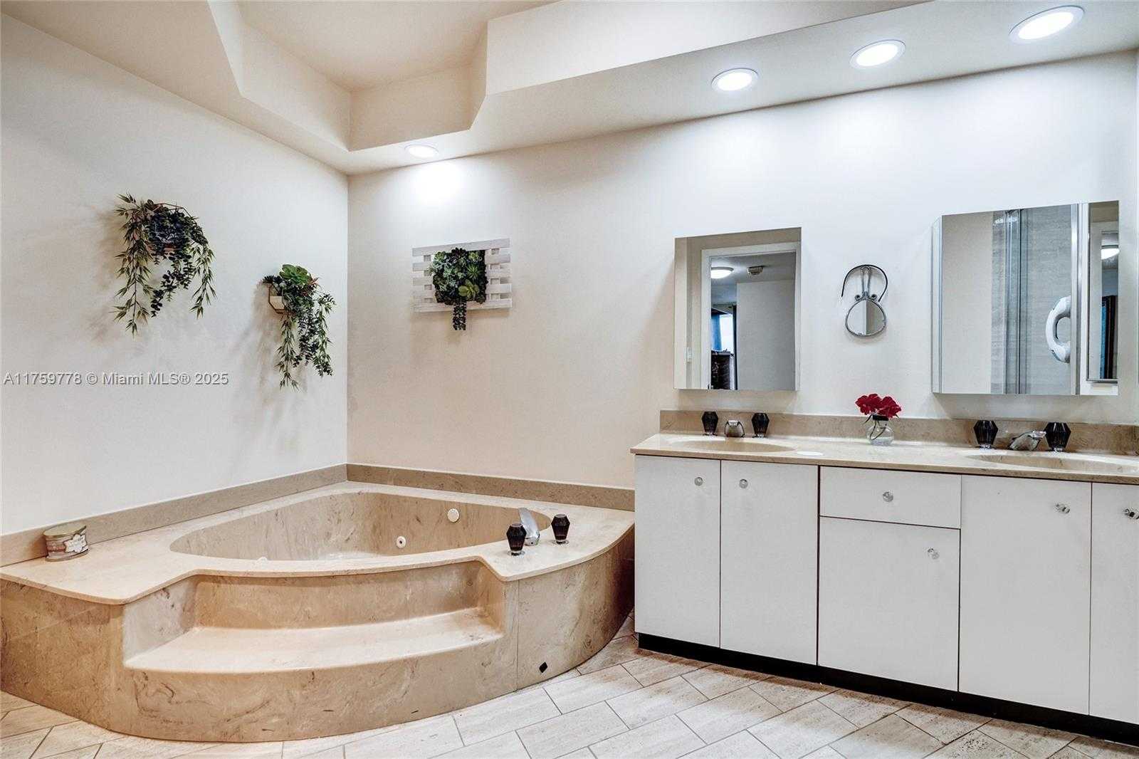 Small Image of 20281 EAST COUNTRY CLUB DR #1712, Aventura Number 21