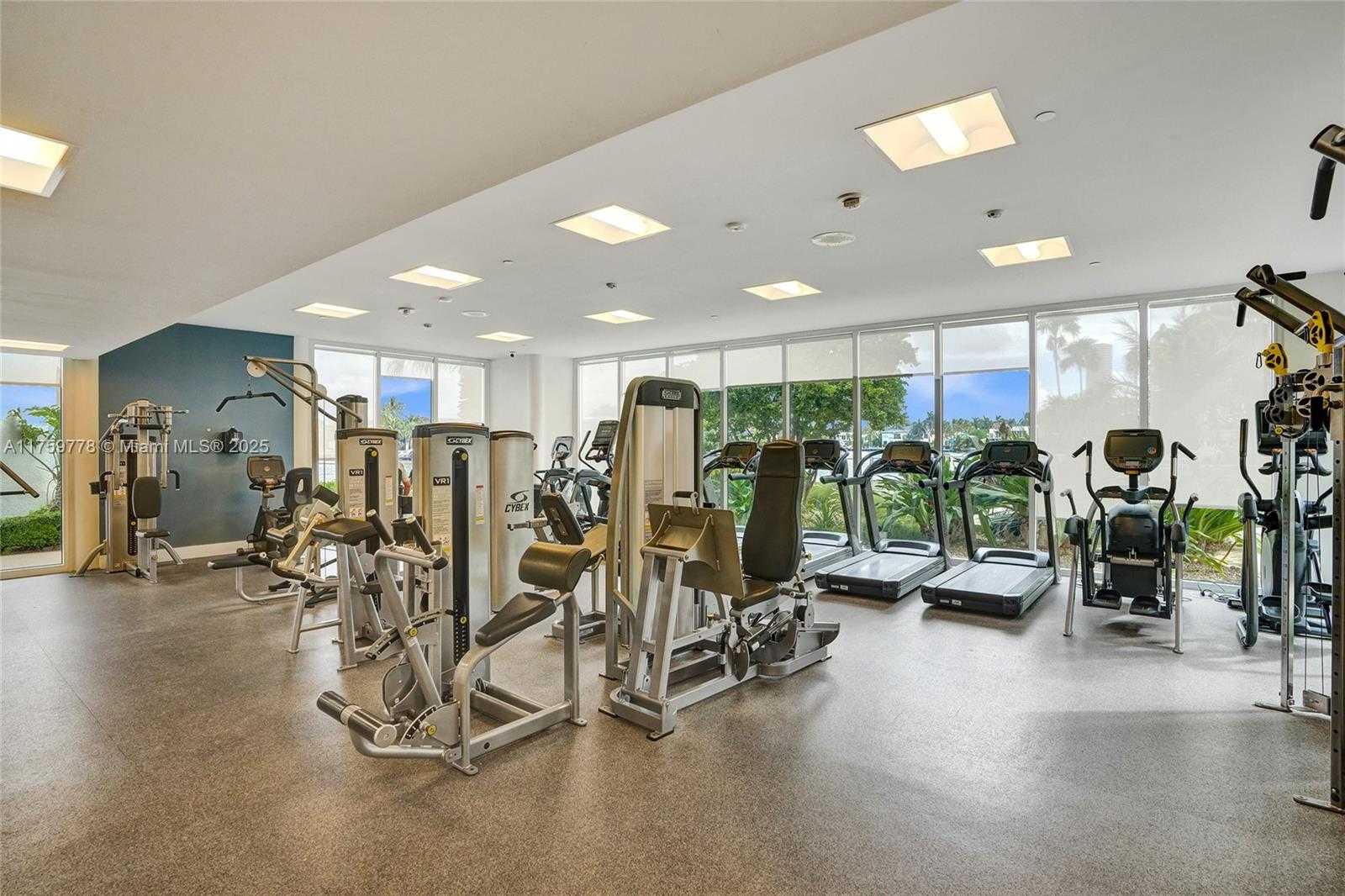 Small Image of 20281 EAST COUNTRY CLUB DR #1712, Aventura Number 40