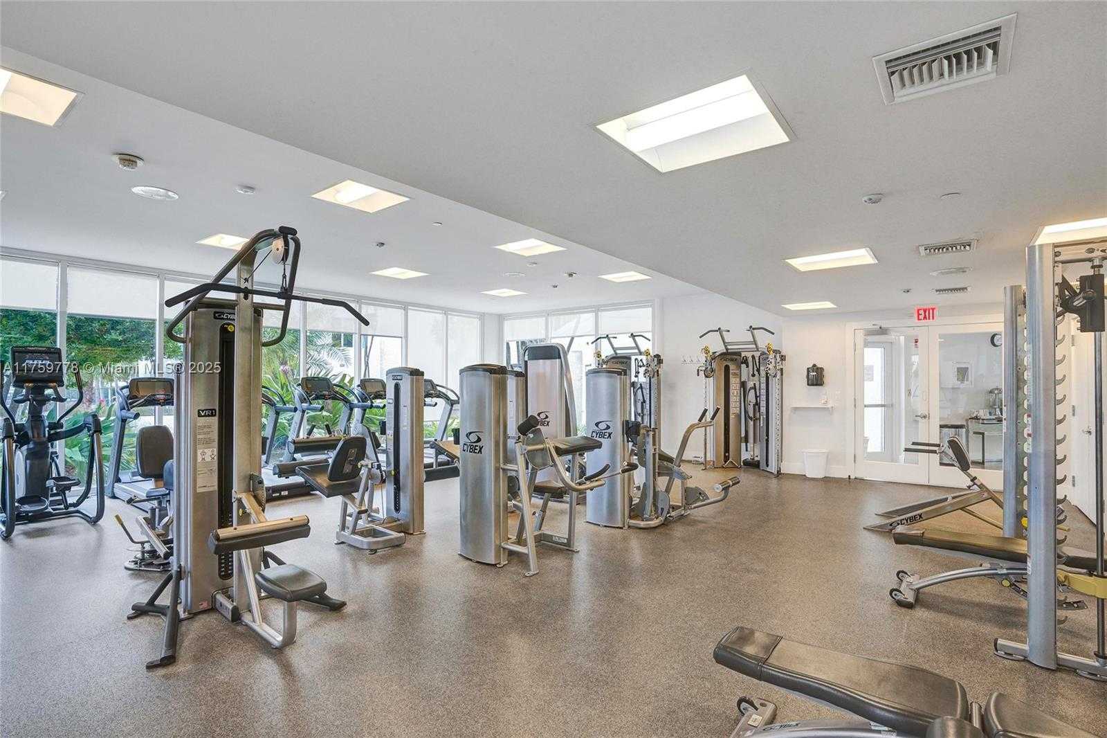 Small Image of 20281 EAST COUNTRY CLUB DR #1712, Aventura Number 41