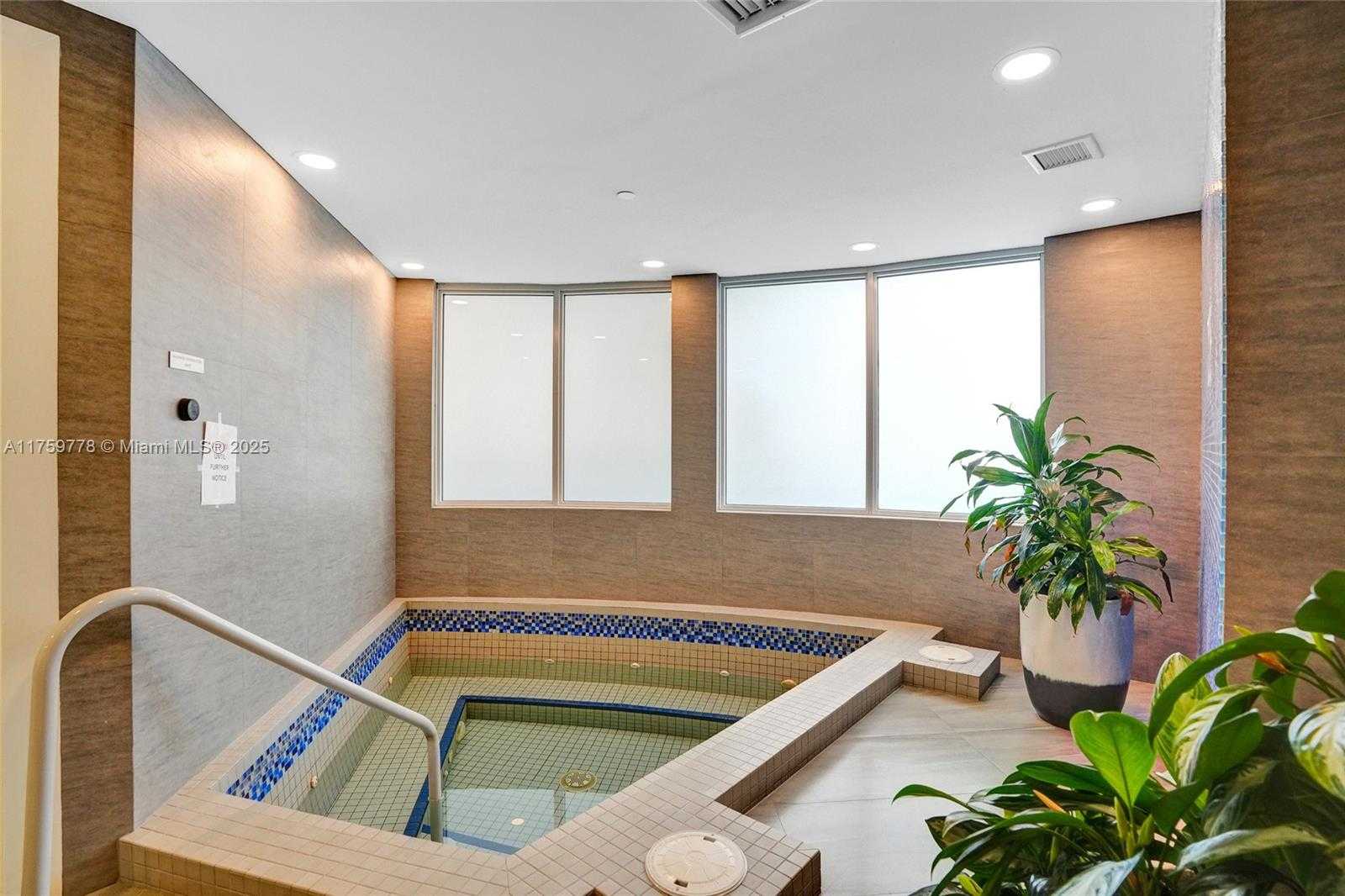 Small Image of 20281 EAST COUNTRY CLUB DR #1712, Aventura Number 49