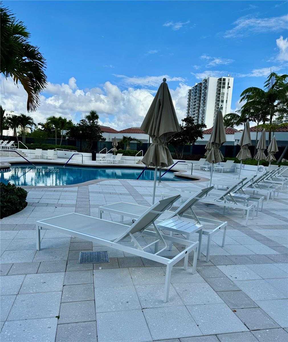 Small Image of 20281 EAST COUNTRY CLUB DR #1712, Aventura Number 57